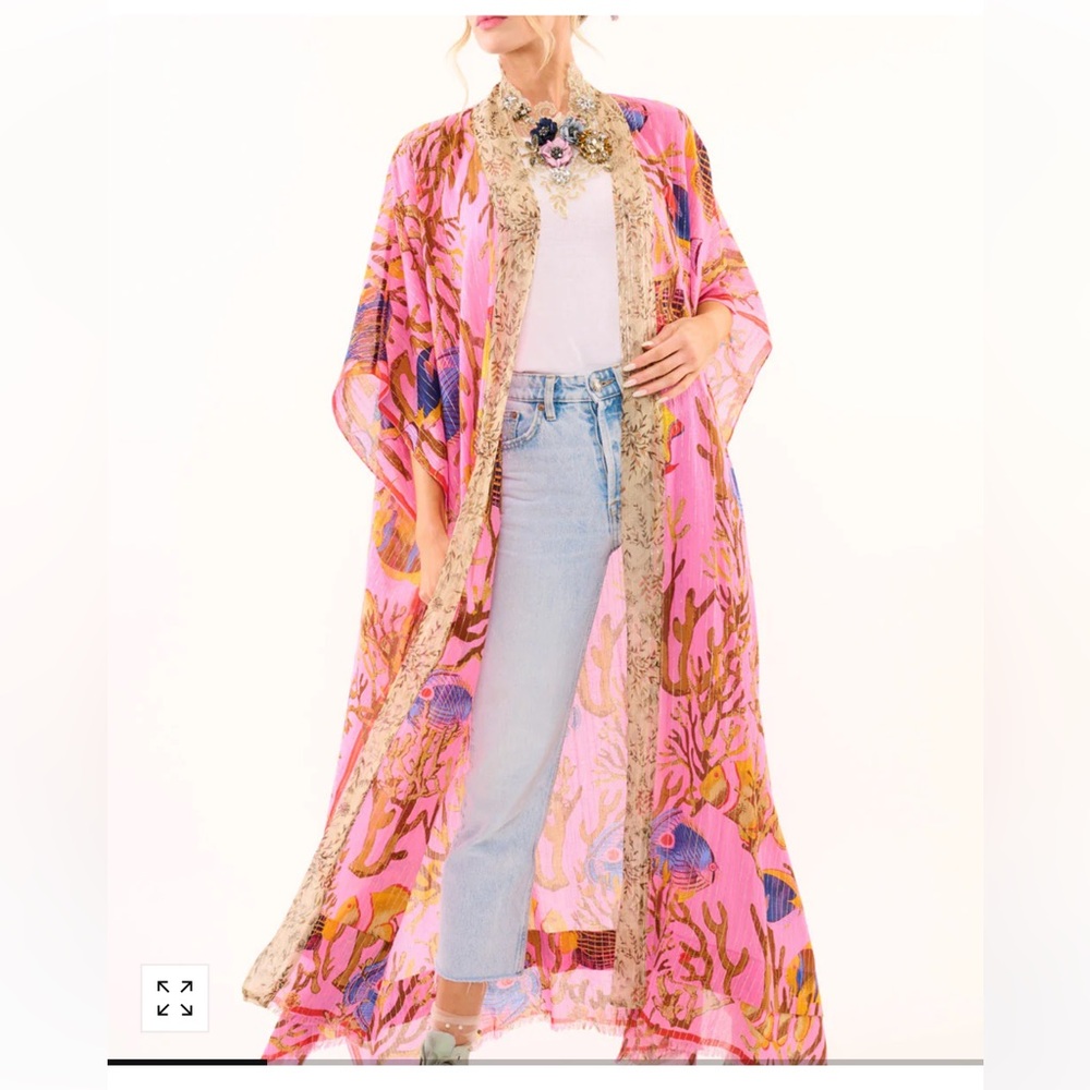 🆕 Aratta Ocean Breeze Kimono-Pink Floral Kimono
